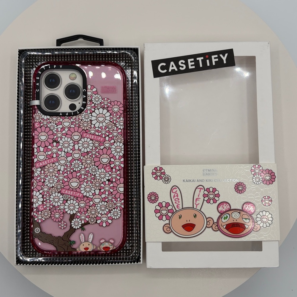 Casetify X Murakami Limited Edition Kaikai and Kiki collection Phone Case - Picture 2 of 4